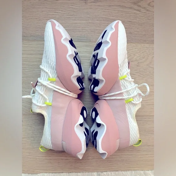 Sorel Women’s Kinectic™ Impact Lace Sneaker Size 9 Shoes in White Eraser Pink 🤍💖 - Picture 7 of 10